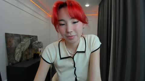 Snapshot of annareyli chatting on 04.22.26 Anna online show from 04.22.26