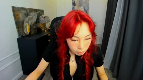 Snapshot of annareyli chatting on 05.03.26 Anna online show from 05.03.26