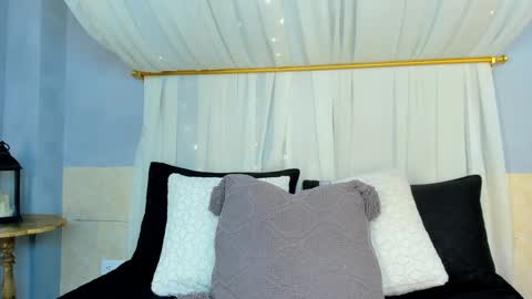 Anna Victoria online show from 01.11.25