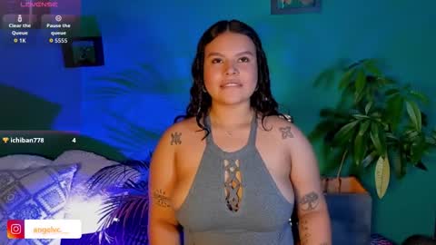 Snapshot of anne_babb chatting on 09.25.25 ANG online show from 09.25.25