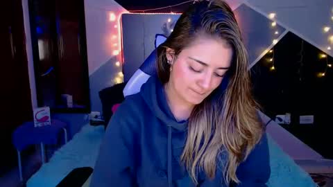 Anne  online show from 03.06.25