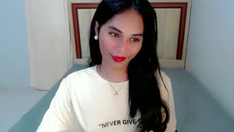 Snapshot of anne_levine chatting on 09.19.25 SWEET ANNE online show from 09.19.25