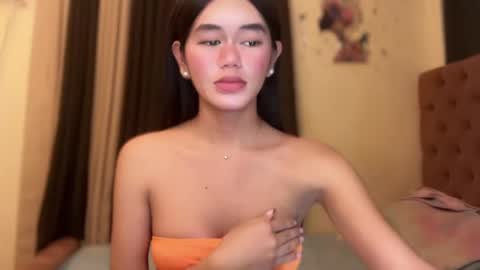 Snapshot of annedee_ chatting on 12.23.24 Kim online show from 12.23.24