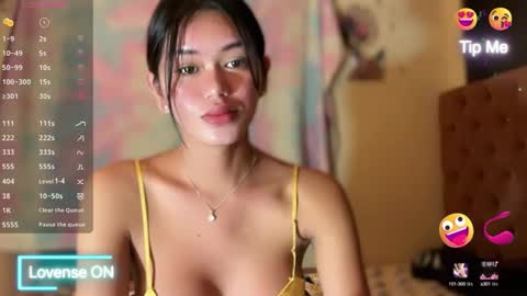 Snapshot of annedee_ chatting on 01.30.25 Kim online show from 01.30.25