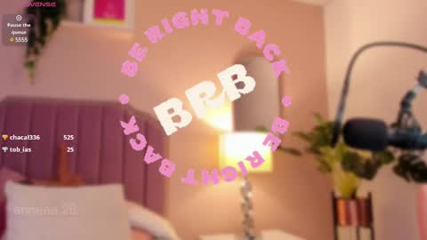 Snapshot of anneee_ chatting on 02.12.25 Anne online show from 02.12.25