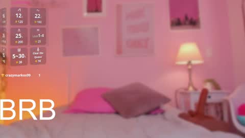 Snapshot of anneee_ chatting on 02.26.25 Anne online show from 02.26.25