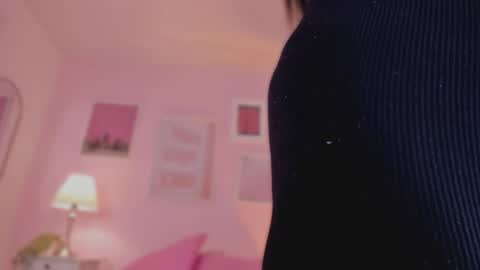 Snapshot of anneee_ chatting on 03.12.25 Anne online show from 03.12.25