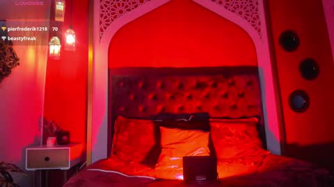 Anne  online show from 01.09.25