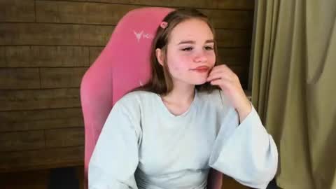 Snapshot of annetbennette chatting on 06.24.26 AnnetBennette online show from 06.24.26