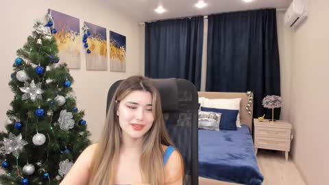 Snapshot of annetli chatting on 12.12.24 annetli online show from 12.12.24