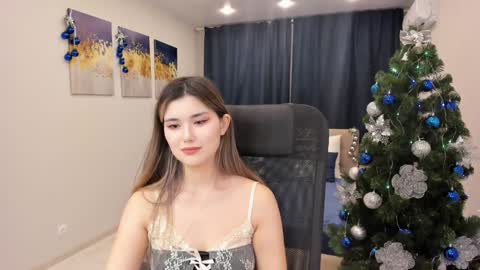 Snapshot of annetli chatting on 12.18.24 annetli online show from 12.18.24
