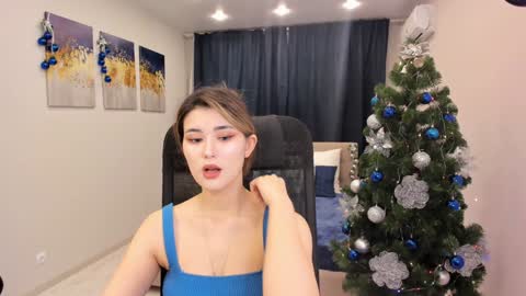 Snapshot of annetli chatting on 12.27.24 annetli online show from 12.27.24