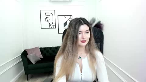 Snapshot of annetli chatting on 09.22.25 annetli online show from 09.22.25