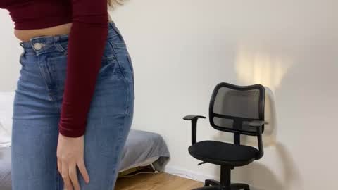 Ann  Serj online show from 03.18.26