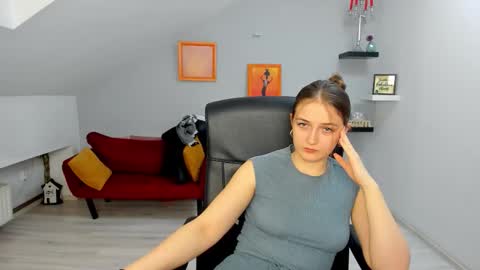 Snapshot of annewilsonn chatting on 02.09.26 annewilsonn online show from 02.09.26