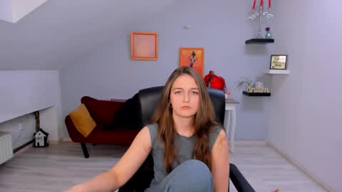 Snapshot of annewilsonn chatting on 02.26.26 annewilsonn online show from 02.26.26