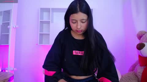 Anni online show from 01.31.25