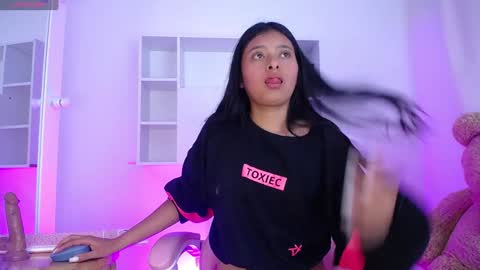 Anni online show from 01.31.25