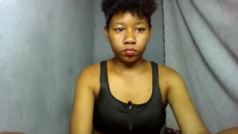 Snapshot of annick98 chatting on 02.06.26 annick98 online show from 02.06.26