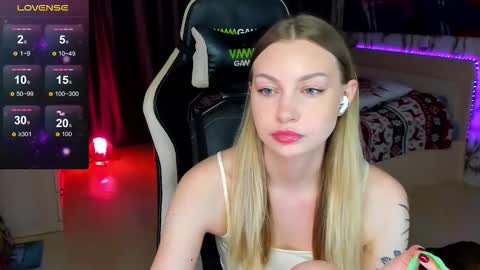 Annie online show from 10.15.25