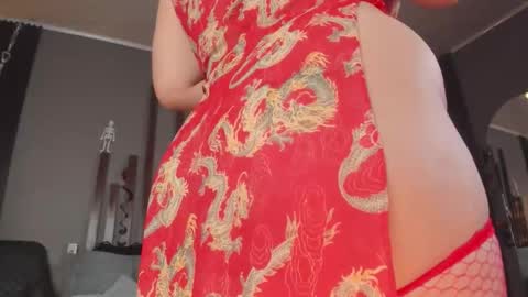 annie_barozzi online show from 10.30.25