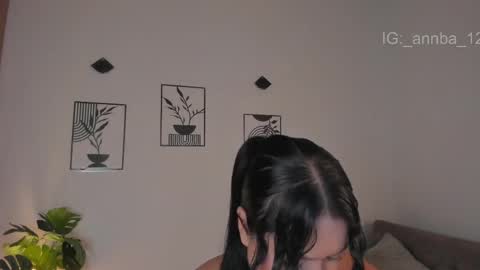 annie_barozzi online show from 05.12.26