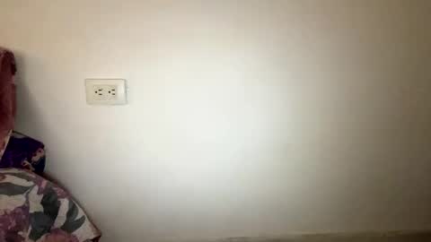 Snapshot of annie_catt_ chatting on 12.16.24 Annie online show from 12.16.24