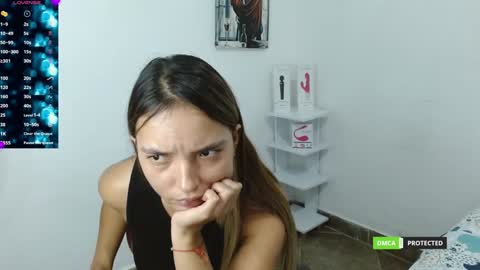 annie cherry independent model online show from 01.20.25