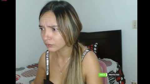 annie cherry independent model online show from 02.17.25