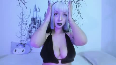 annie  online show from 02.12.25