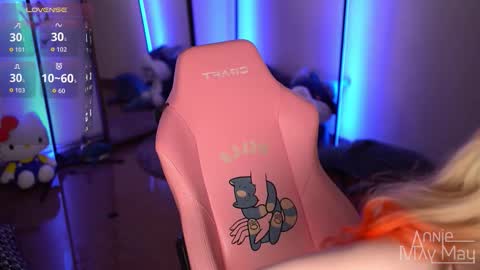 Annie May   online show from 11.02.25