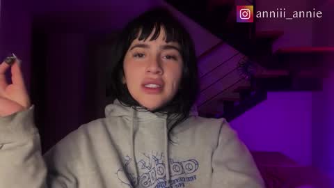 JEANNE no olvides seguirme dont forget follow me  uu online show from 01.08.26