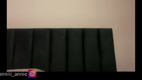 Snapshot of annie_snow_ chatting on 05.01.26 JEANNE no olvides seguirme dont forget follow me uu online show from 05.01.26