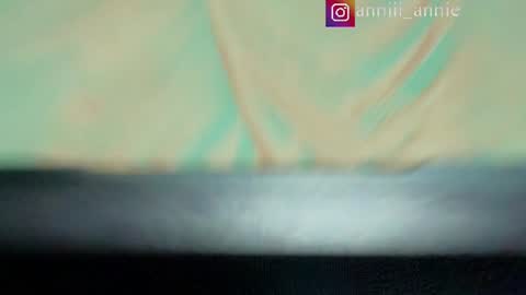 Snapshot of annie_snow_ chatting on 06.27.26 JEANNE no olvides seguirme dont forget follow me uu online show from 06.27.26