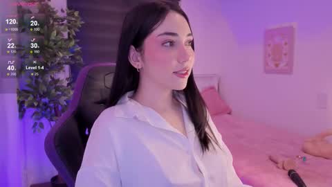 Cassandra online show from 11.26.25