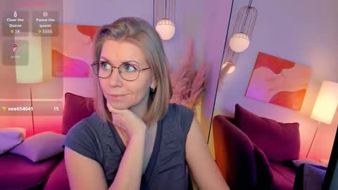 Snapshot of annielight chatting on 02.10.26 Annie online show from 02.10.26