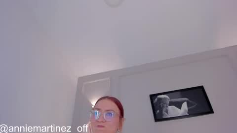 Annie online show from 02.23.25