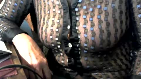 Snapshot of anniematriss chatting on 10.05.25 anniematriss online show from 10.05.25