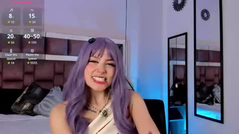 Snapshot of annienasty chatting on 06.18.26 Annie online show from 06.18.26
