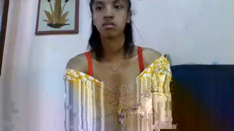 Snapshot of anniesexy1 chatting on 12.16.25 anniesexy1 online show from 12.16.25