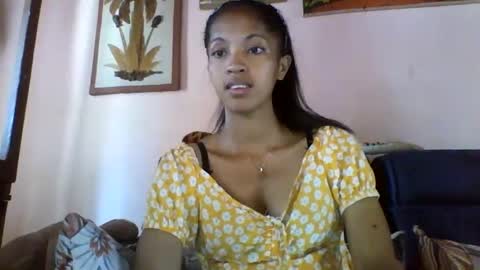 Snapshot of anniesexy1 chatting on 01.06.26 anniesexy1 online show from 01.06.26