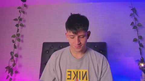 Snapshot of anniie_and_alex chatting on 12.07.24 Annie Alex online show from 12.07.24