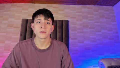 Snapshot of anniie_and_alex chatting on 01.12.25 Annie Alex online show from 01.12.25