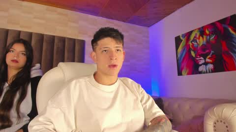 Snapshot of anniie_and_alex chatting on 01.19.25 Annie Alex online show from 01.19.25