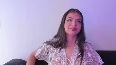 Snapshot of anniie_and_alex chatting on 02.11.25 Annie Alex online show from 02.11.25