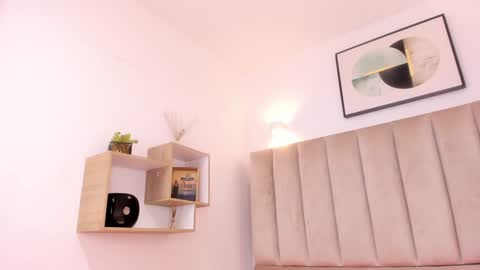 Snapshot of anniie_queen chatting on 01.09.25 Annie Queen online show from 01.09.25