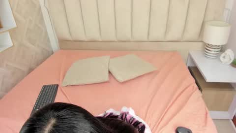 Snapshot of anniie_queen chatting on 12.23.25 Annie Queen online show from 12.23.25