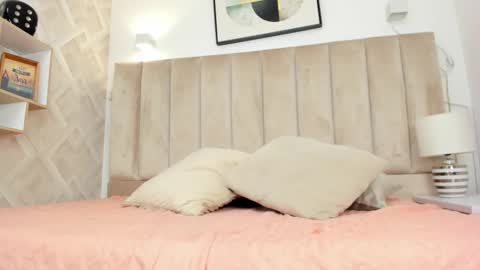 Snapshot of anniie_queen chatting on 02.04.26 Annie Queen online show from 02.04.26