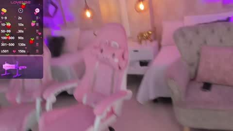 Snapshot of anniita_ chatting on 12.07.24 VIVIANNA online show from 12.07.24