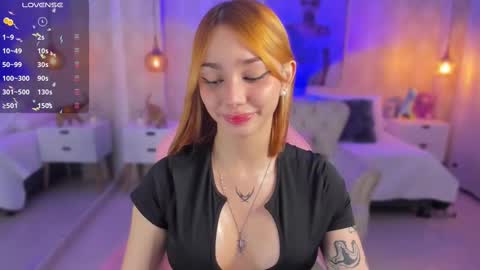 Snapshot of anniita_ chatting on 02.13.25 VIVIANNA online show from 02.13.25